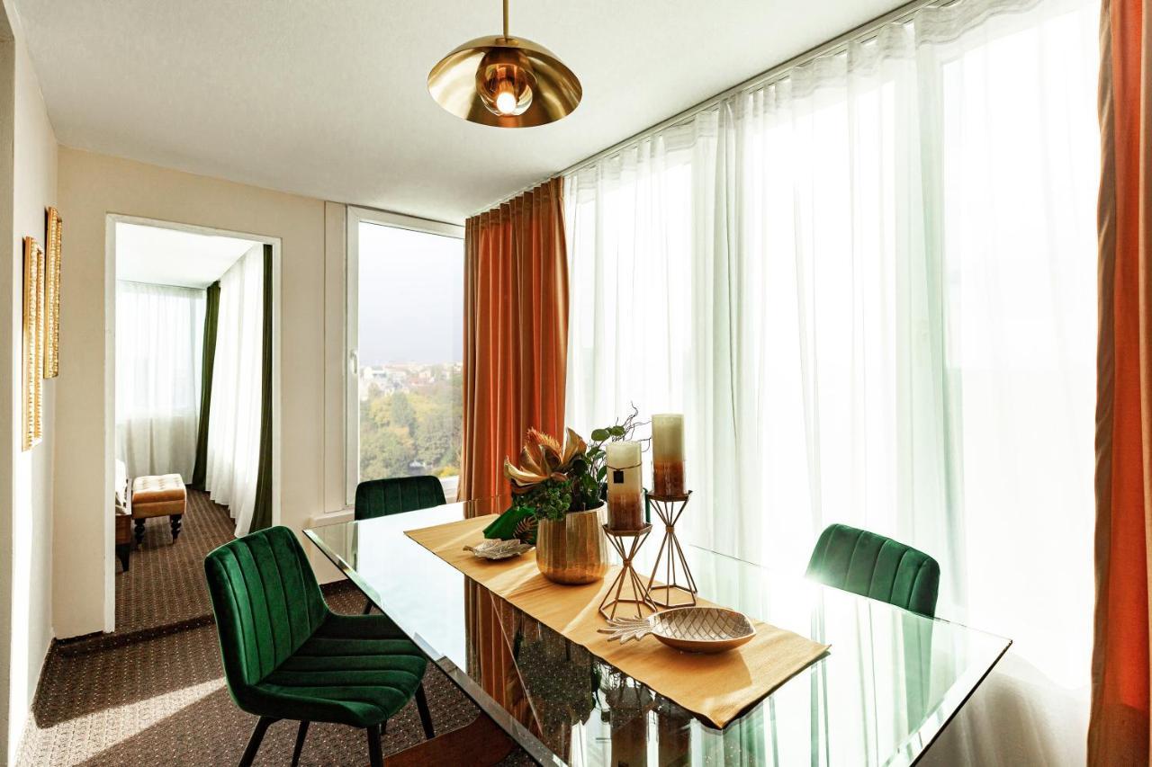 Qult - The Renaissance Affair Apartment Bucureşti Exterior foto